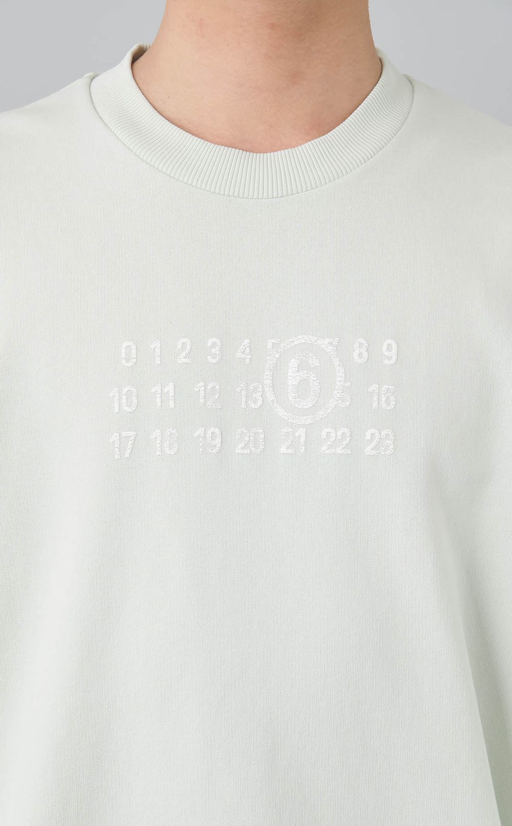 ロゴプリントクルーネックスウェット