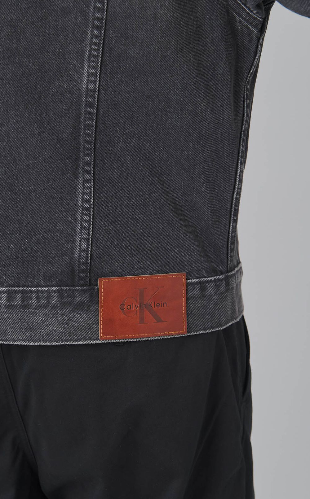 オーバーダイデニムジャケット