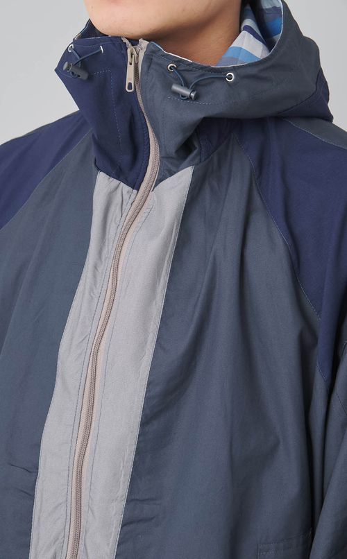 【reADdress】マウンテンパーカー