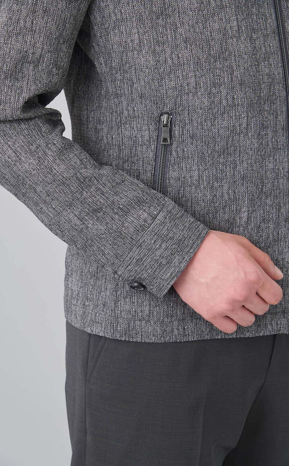 ジップアップスタンドブルゾン