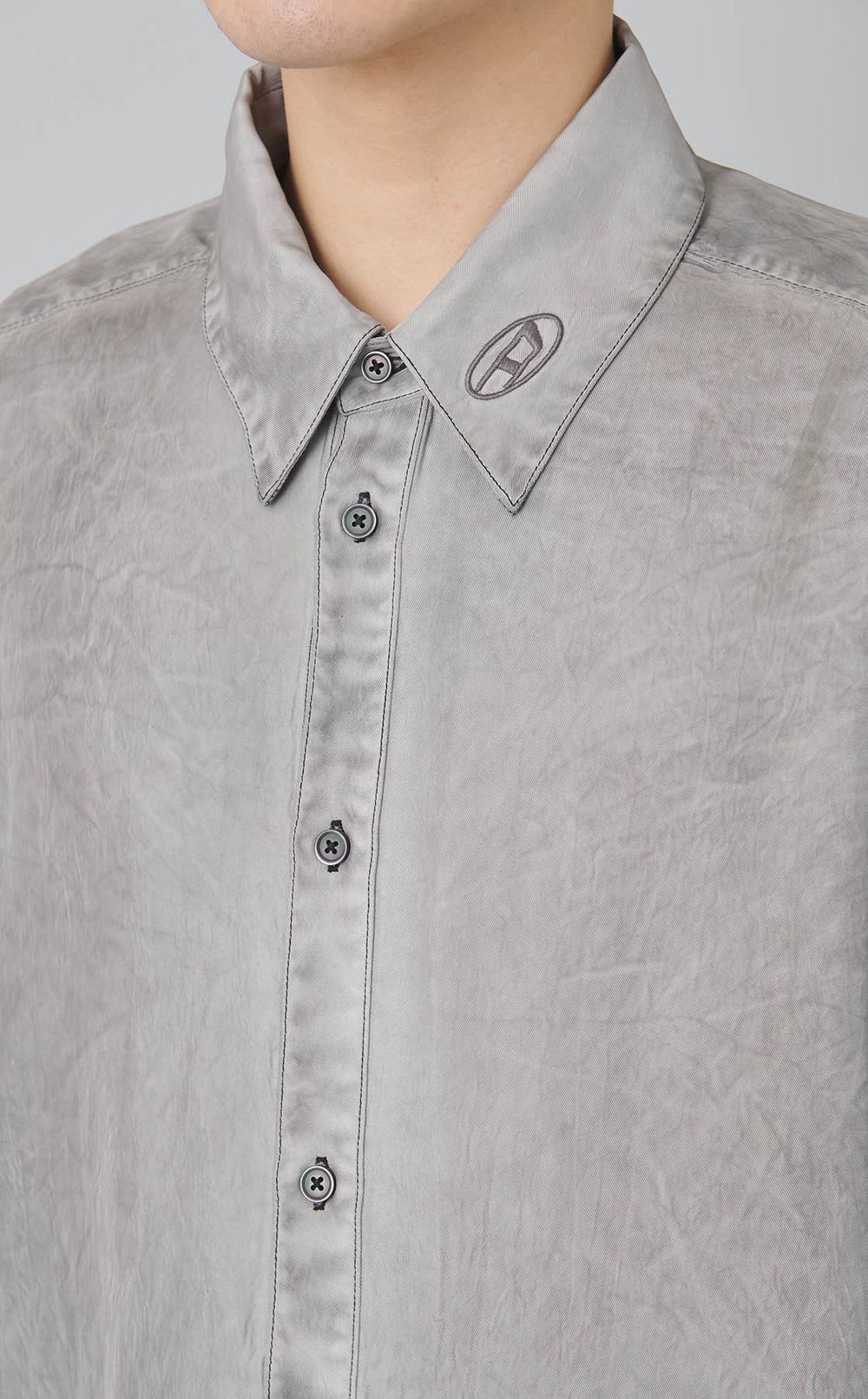 アセテートツイルレギュラーカラーシャツ