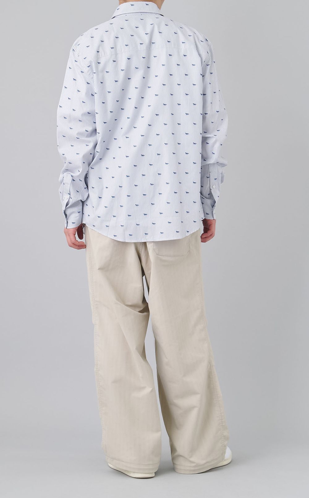 レギュラーカラーストライプシャツ