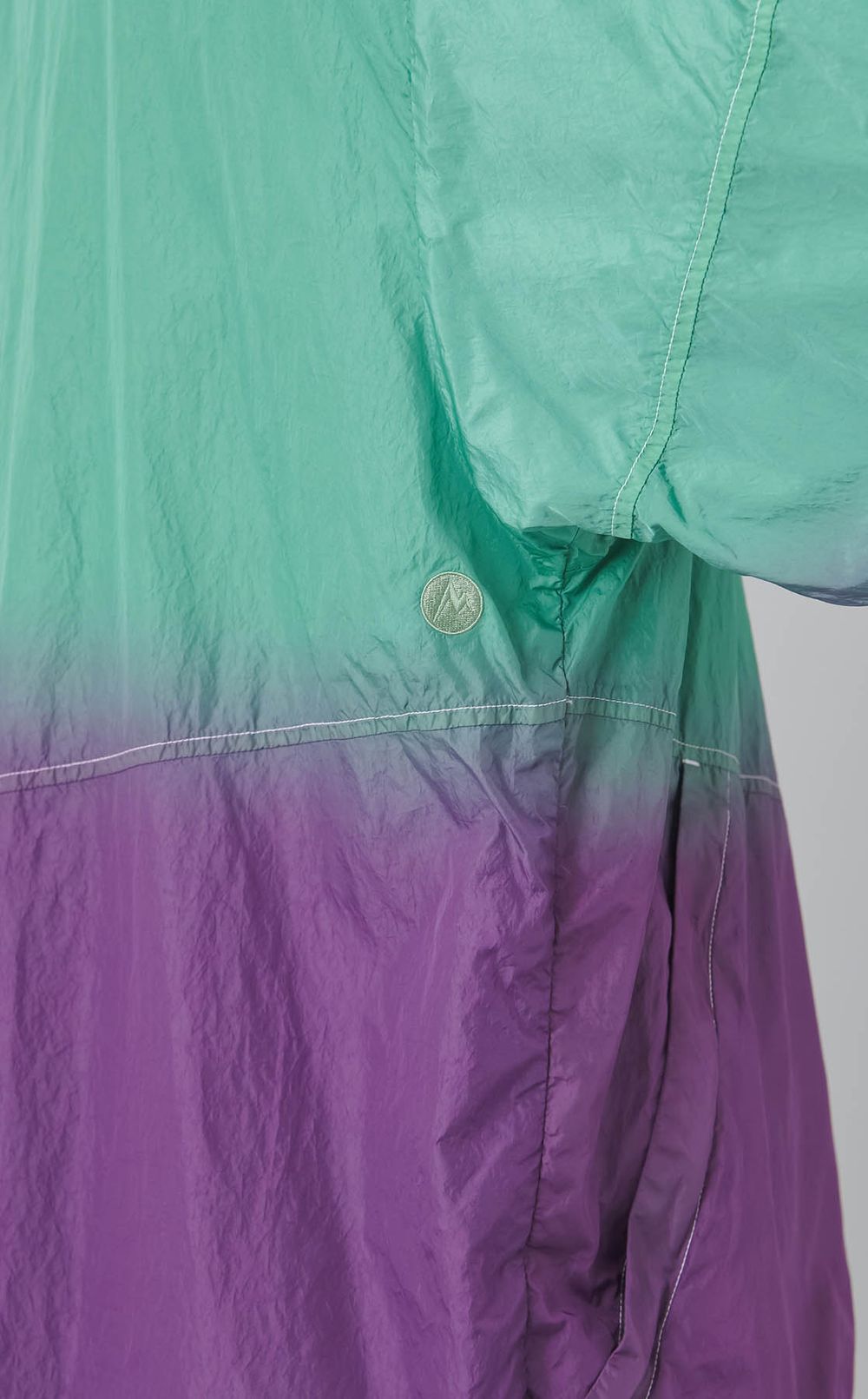 グラデーションフードブルゾン