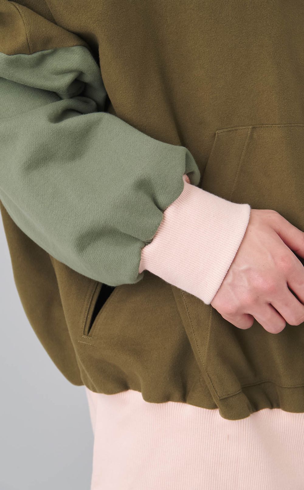 【roop】迷彩フーディパーカー