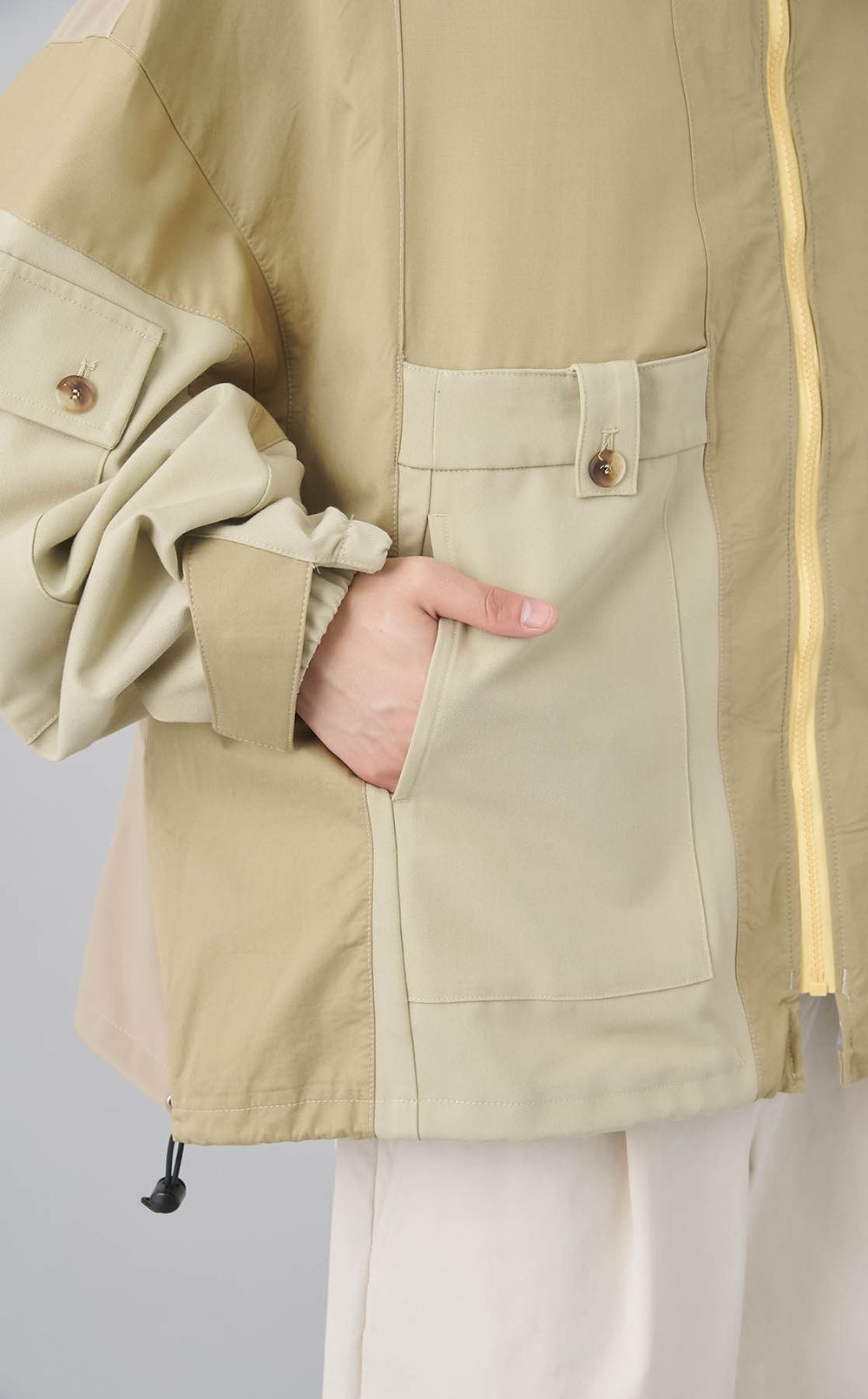 【reADdress】マウンテンパーカー