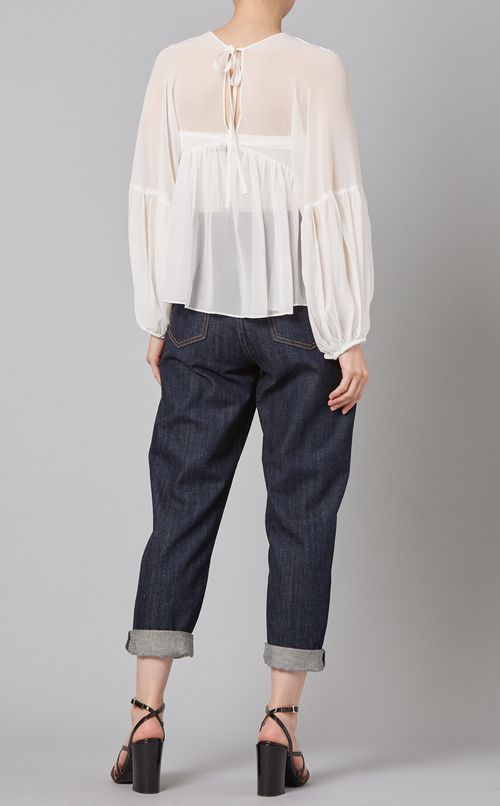 エンブロイダリーレースブラウス