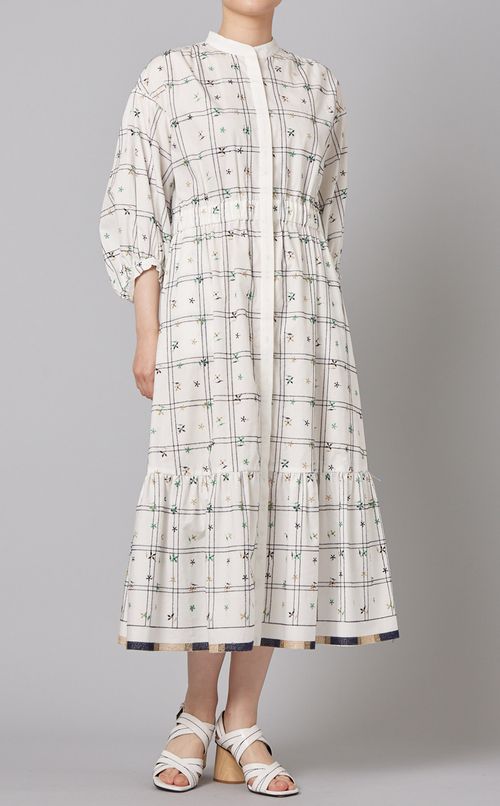 刺繍ティアードワンピース