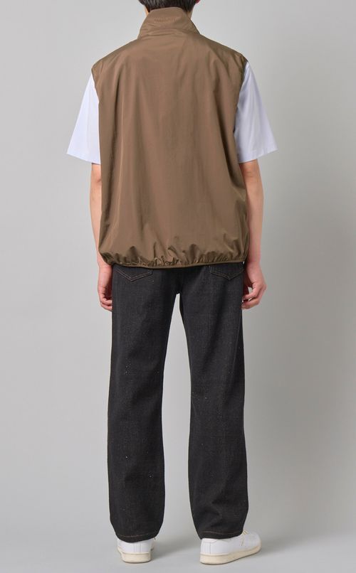 ナイロンベスト