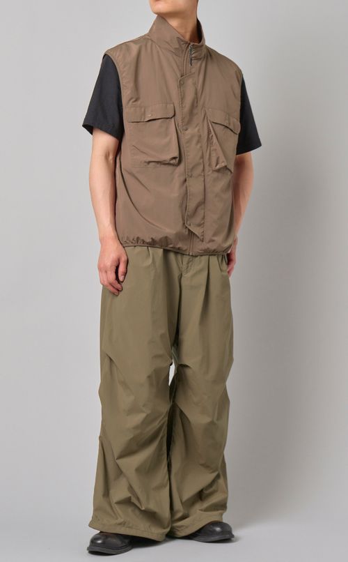 ナイロンベスト