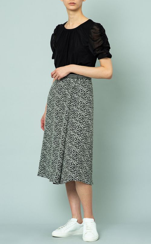 チュールレイヤードカットソー