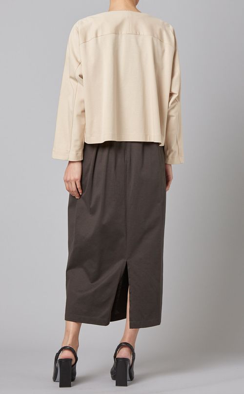 ノーカラーショートブルゾン