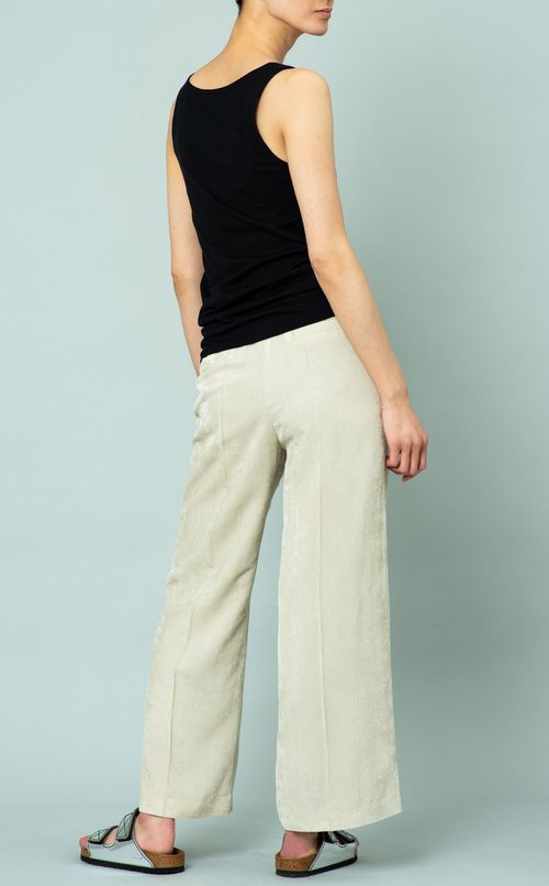 ソフトコーデュロイストレートパンツ