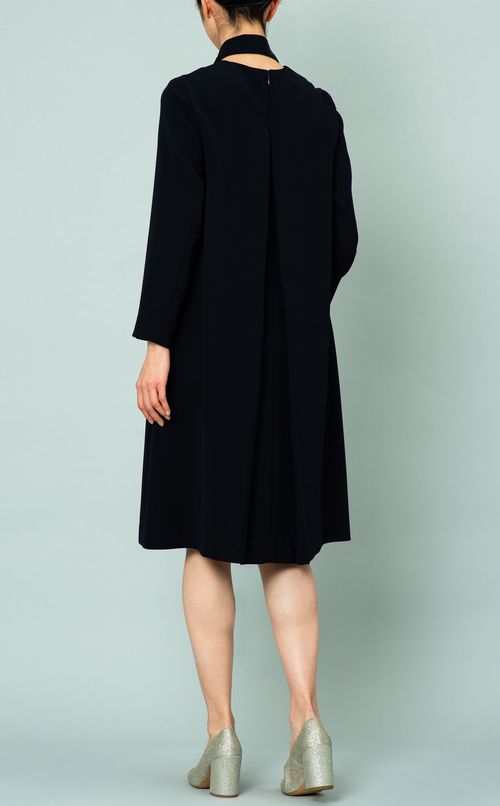 ボウタイ付フレアワンピース