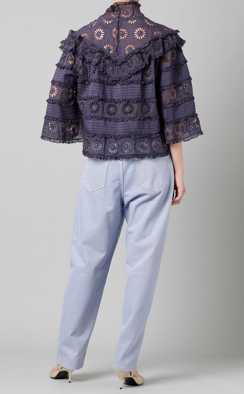 エンブロイダリーレースプルオーバー