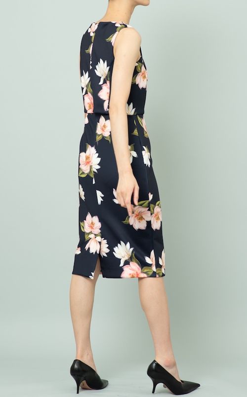 フラワープリントタイトワンピース