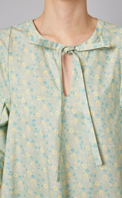 フラワープリントロングプルオーバー