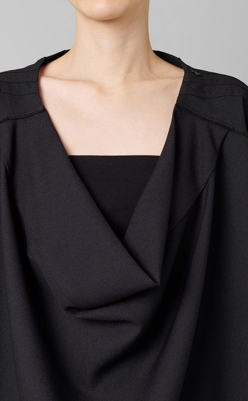 フロントデザインブラウス