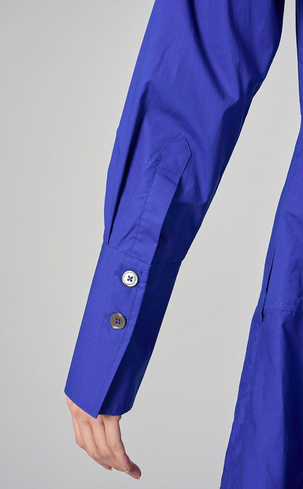 コットン長袖ロングシャツワンピース