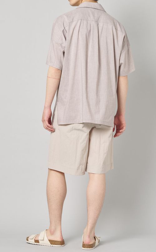 オープンカラーシャツ