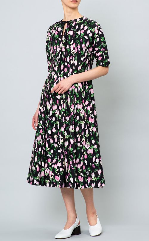 ネックリボンプリントワンピース