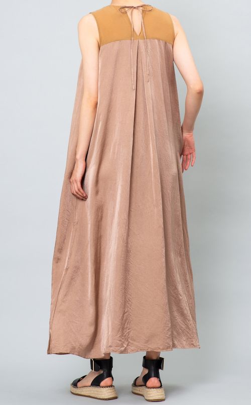 バックリボンノースリーブワンピース