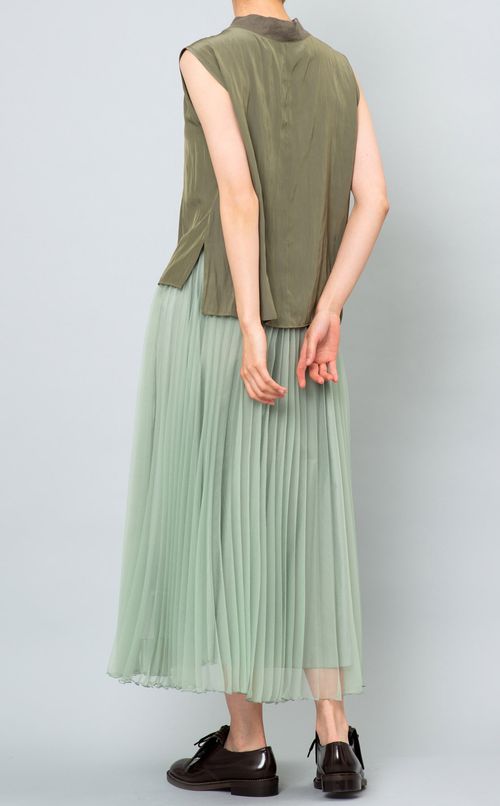 サークルプリーツミディスカート