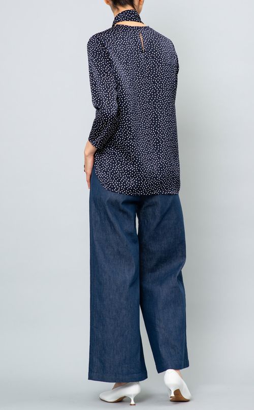 ボウタイ付ドットブリントブラウス