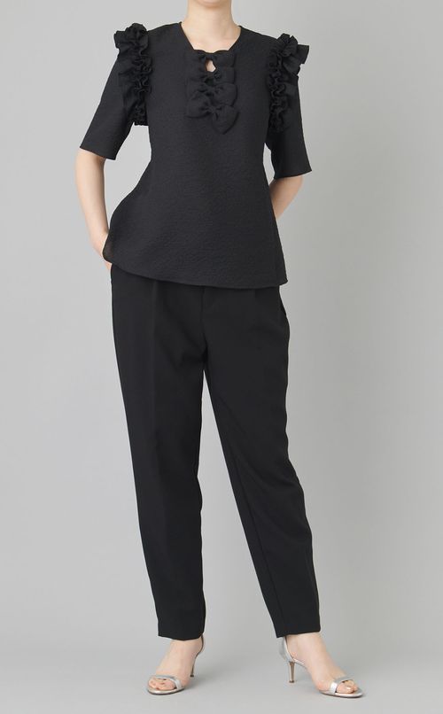 ハーフスリーブフリルボウブラウス