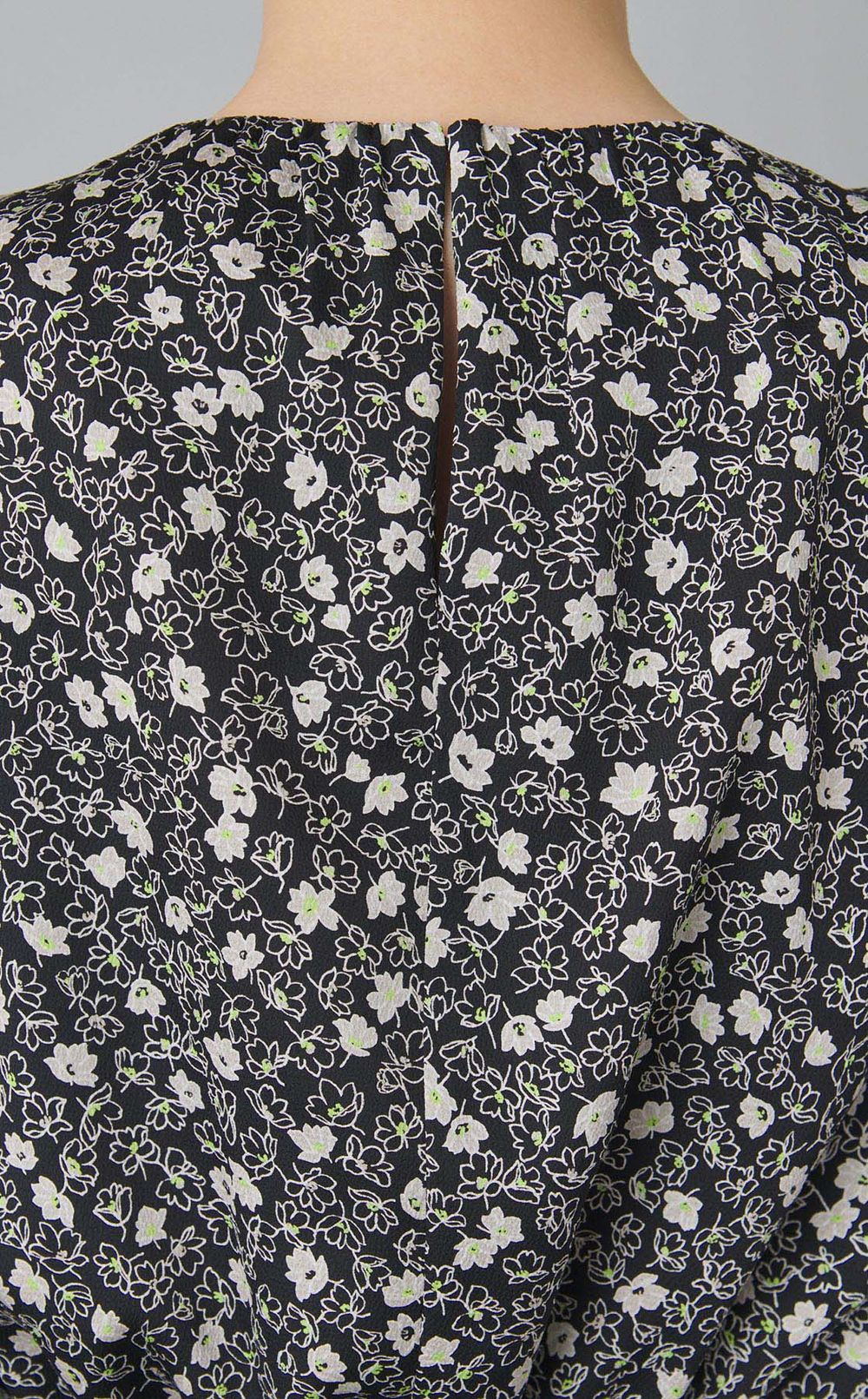 レジェフラワーギャザートップワンピース