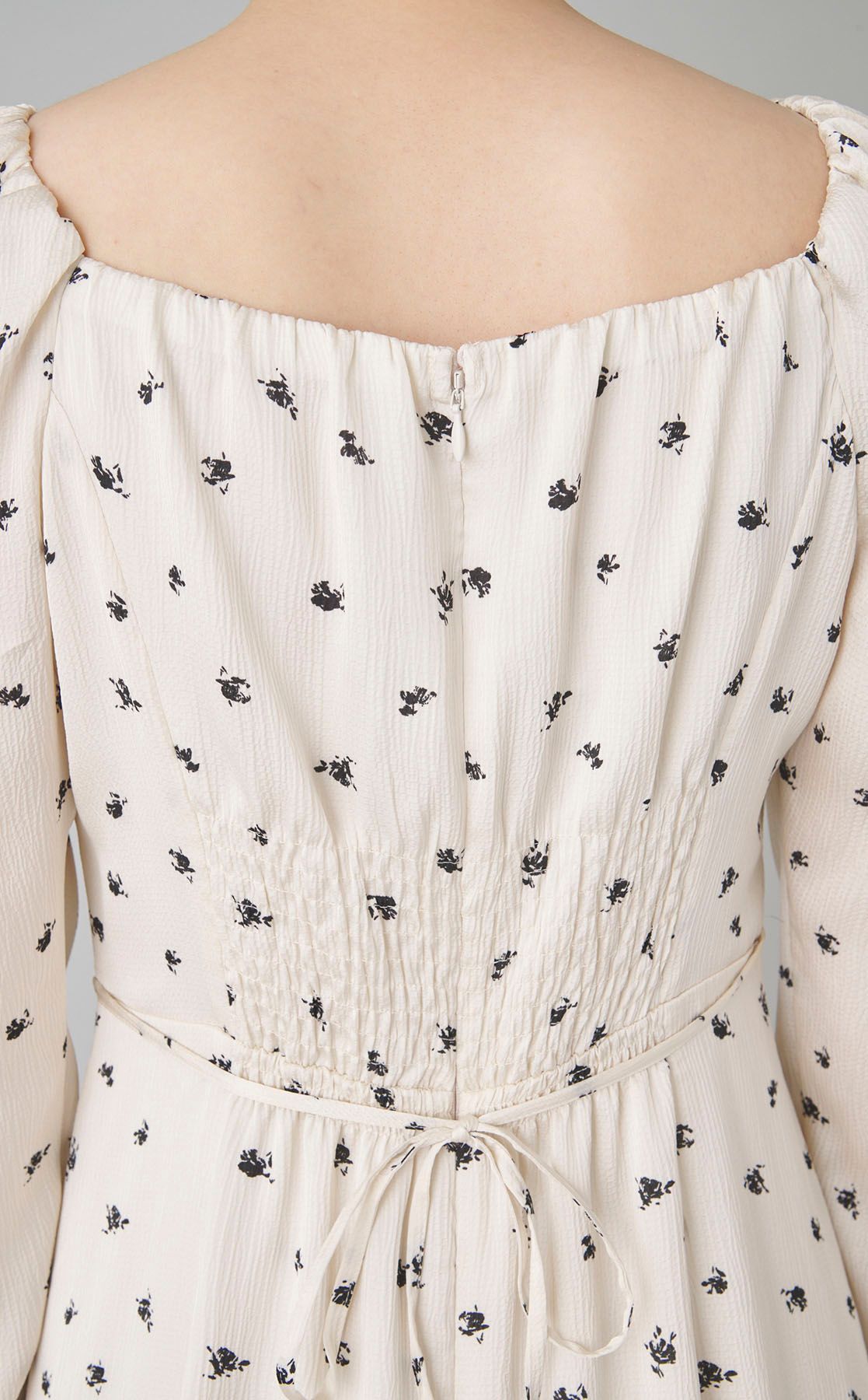 FRAY I.D｜クレープサテンプリントワンピース