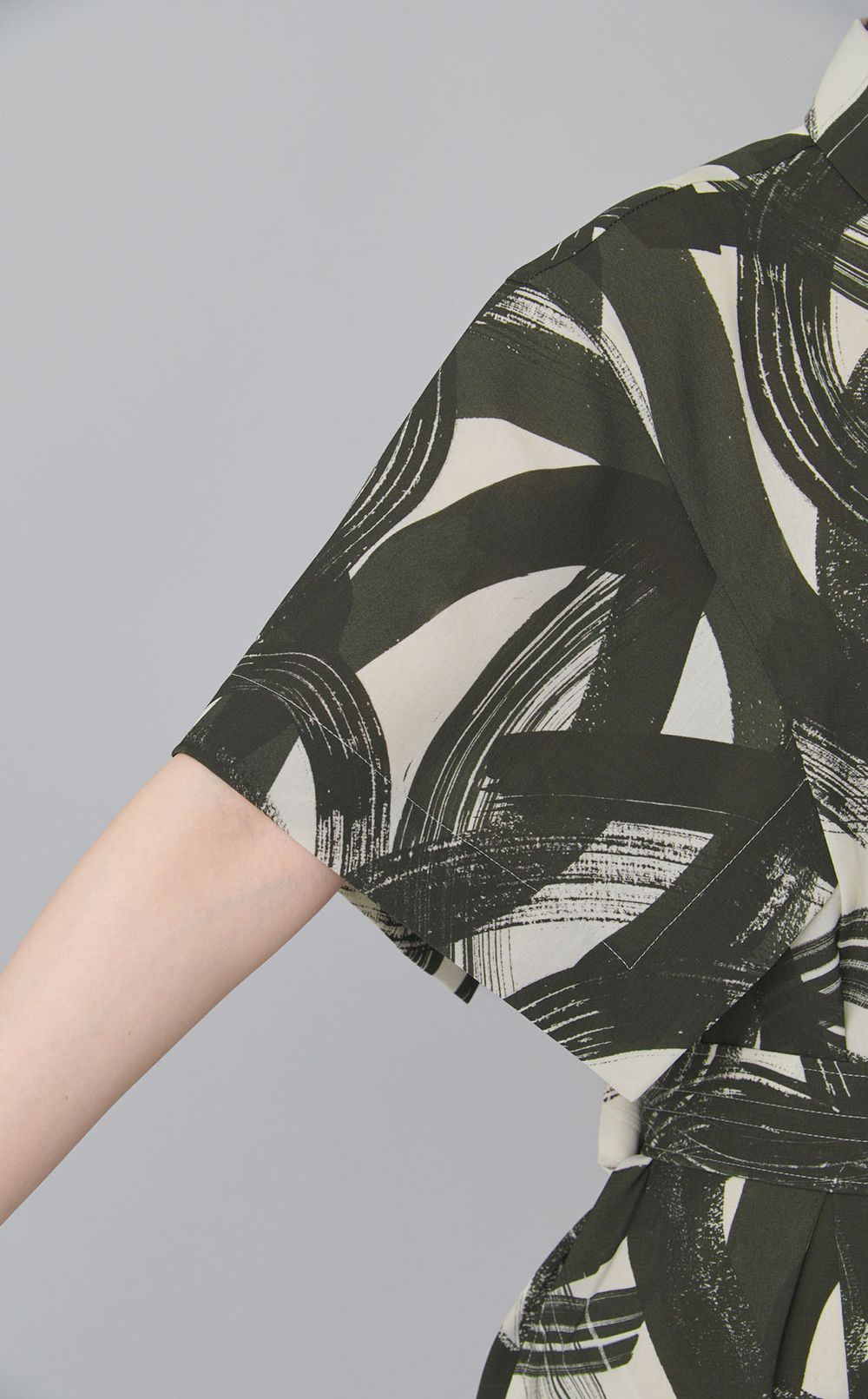 プリントスクエアスリーブドレス