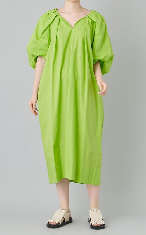 バックリボンタックコクーンワンピース