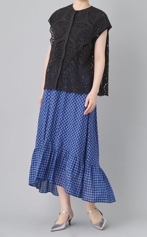 シフリー刺繍スカラップブラウス