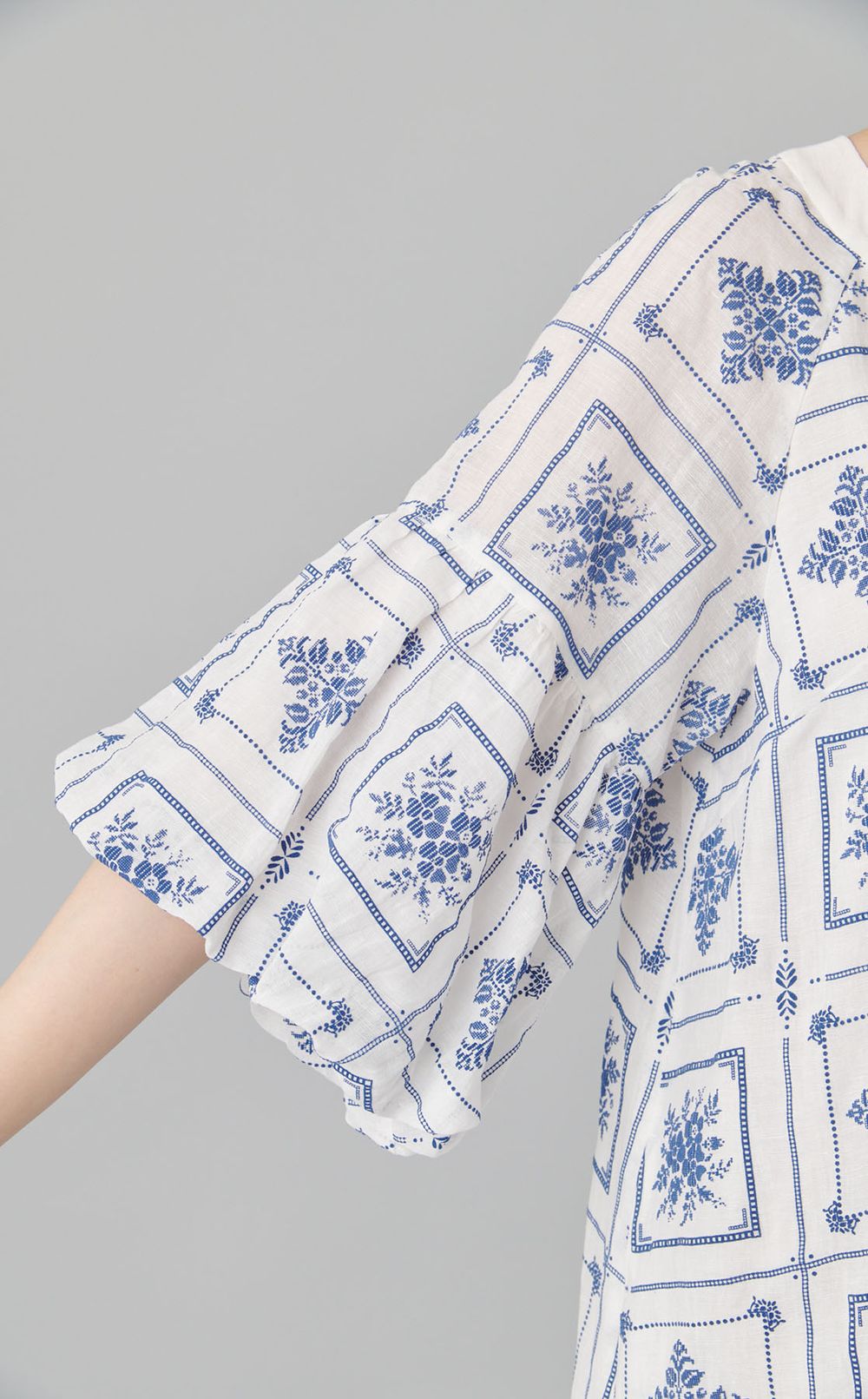 タイルプリントコットンリネワンピース