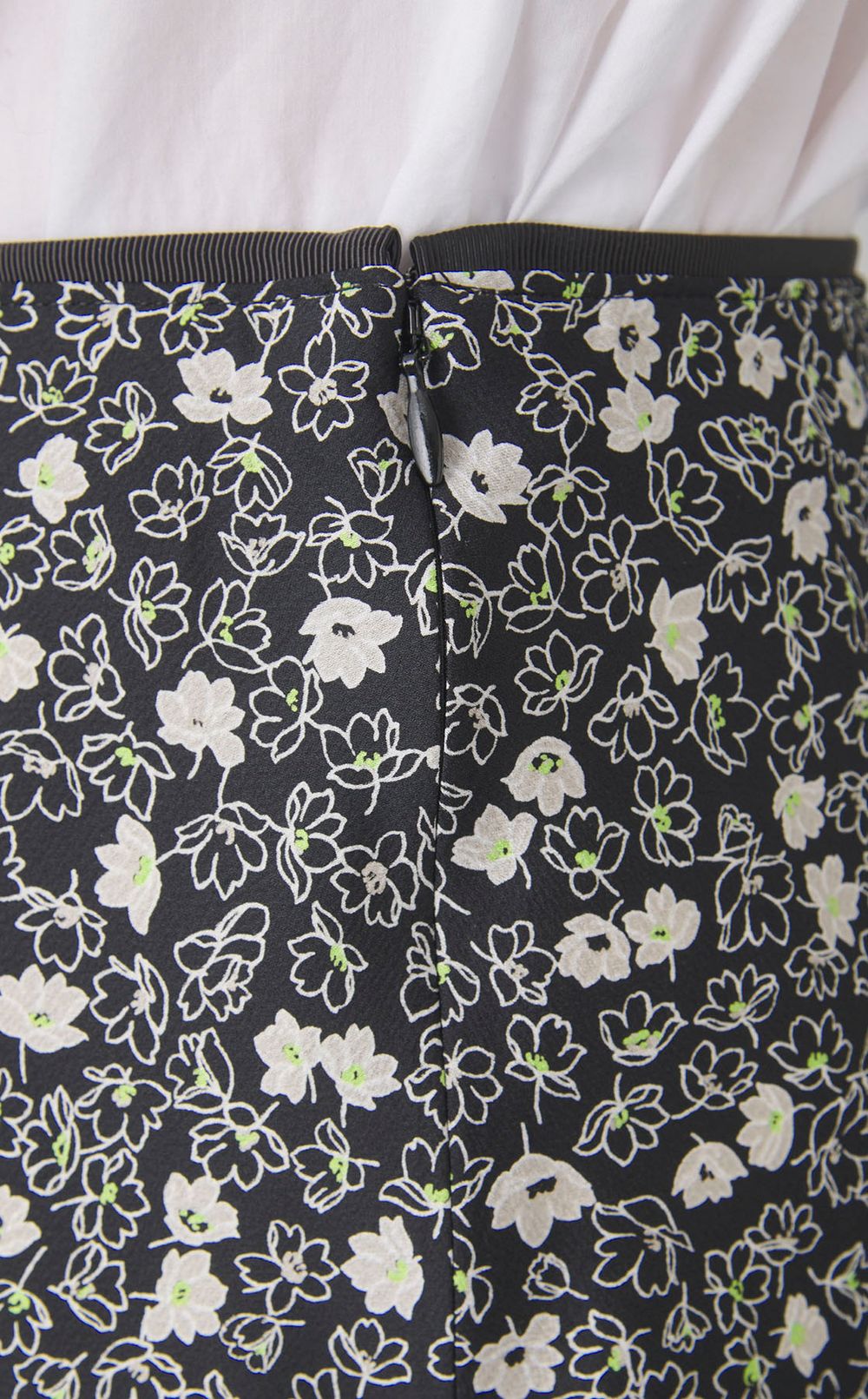 レジェフラワーマーメイドスカート