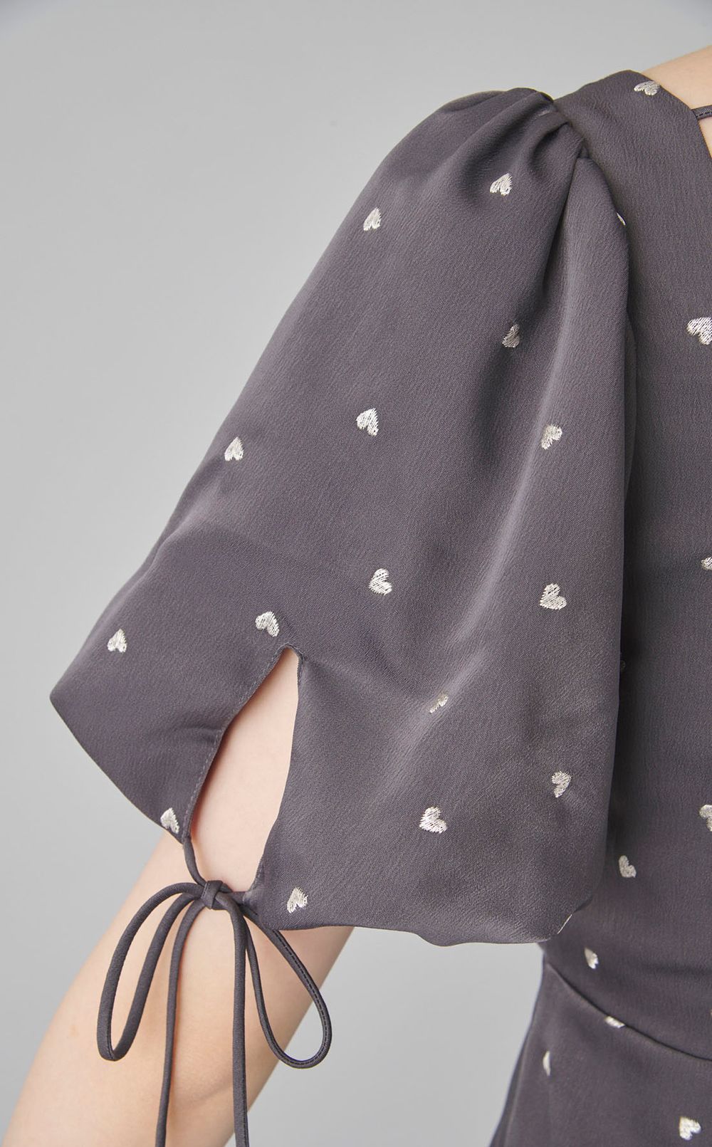 ハートエンブロイダリーワンピース