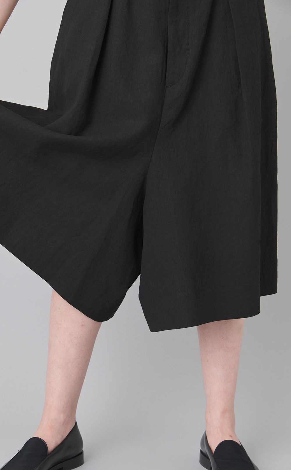 サルエルリネンショートパンツ