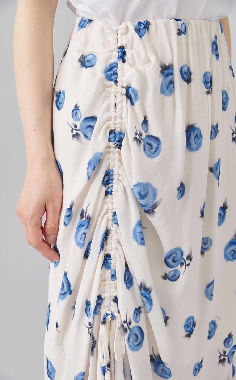 フラワープリントドレープスカート