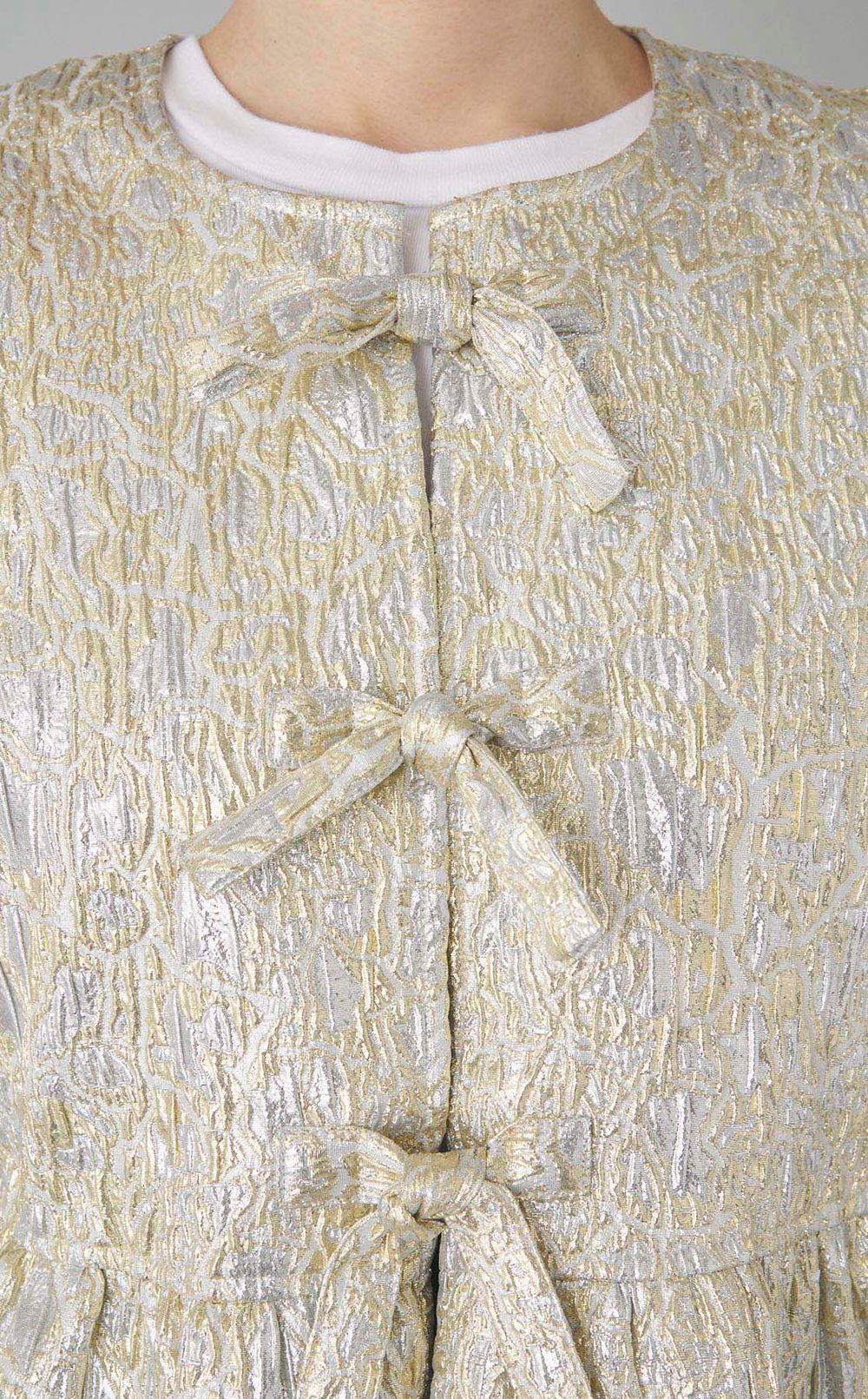 メタリックリボンペプラムブラウス