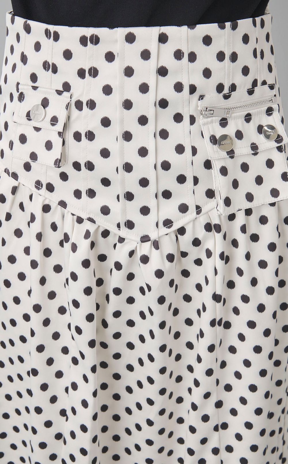 ドットプリントフレアスカート