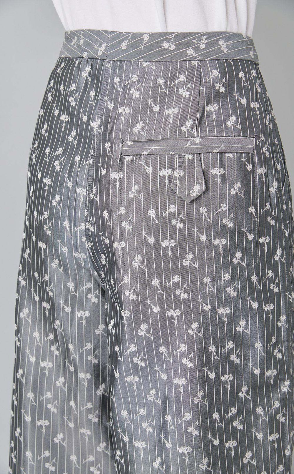 フラワージャガードカーゴパンツ