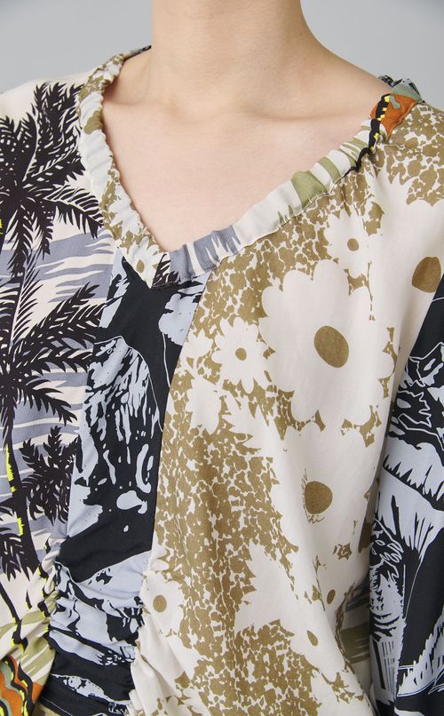 パッチワークギャザーブラウス