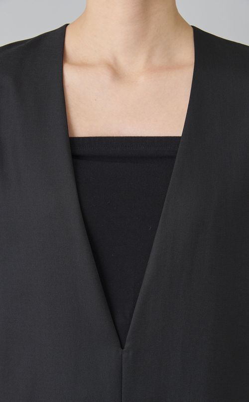 深Vネックボックスワンピース