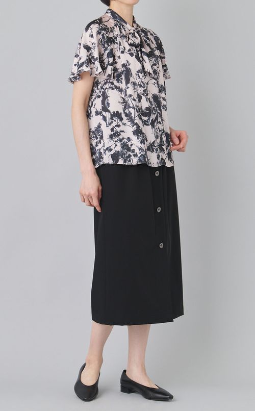 シャドーフラワープリントブラウス