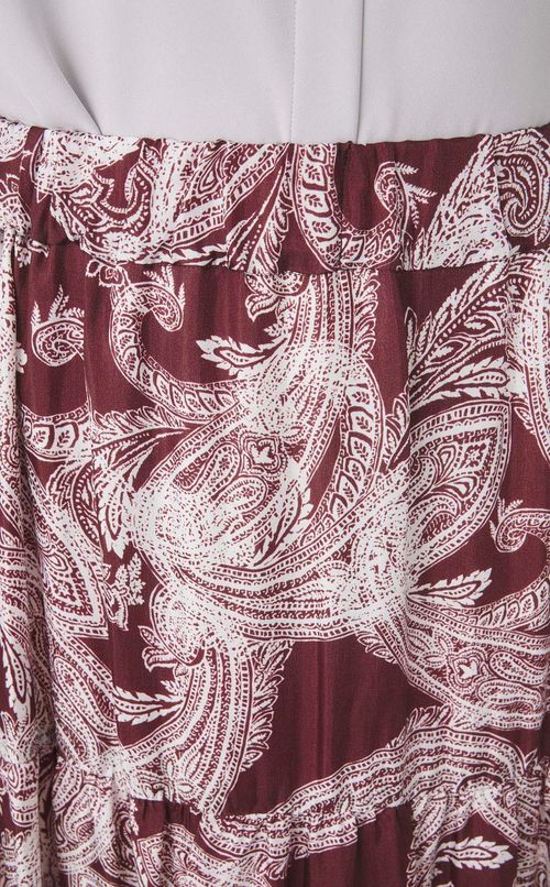 ペイズリープリントロングスカート