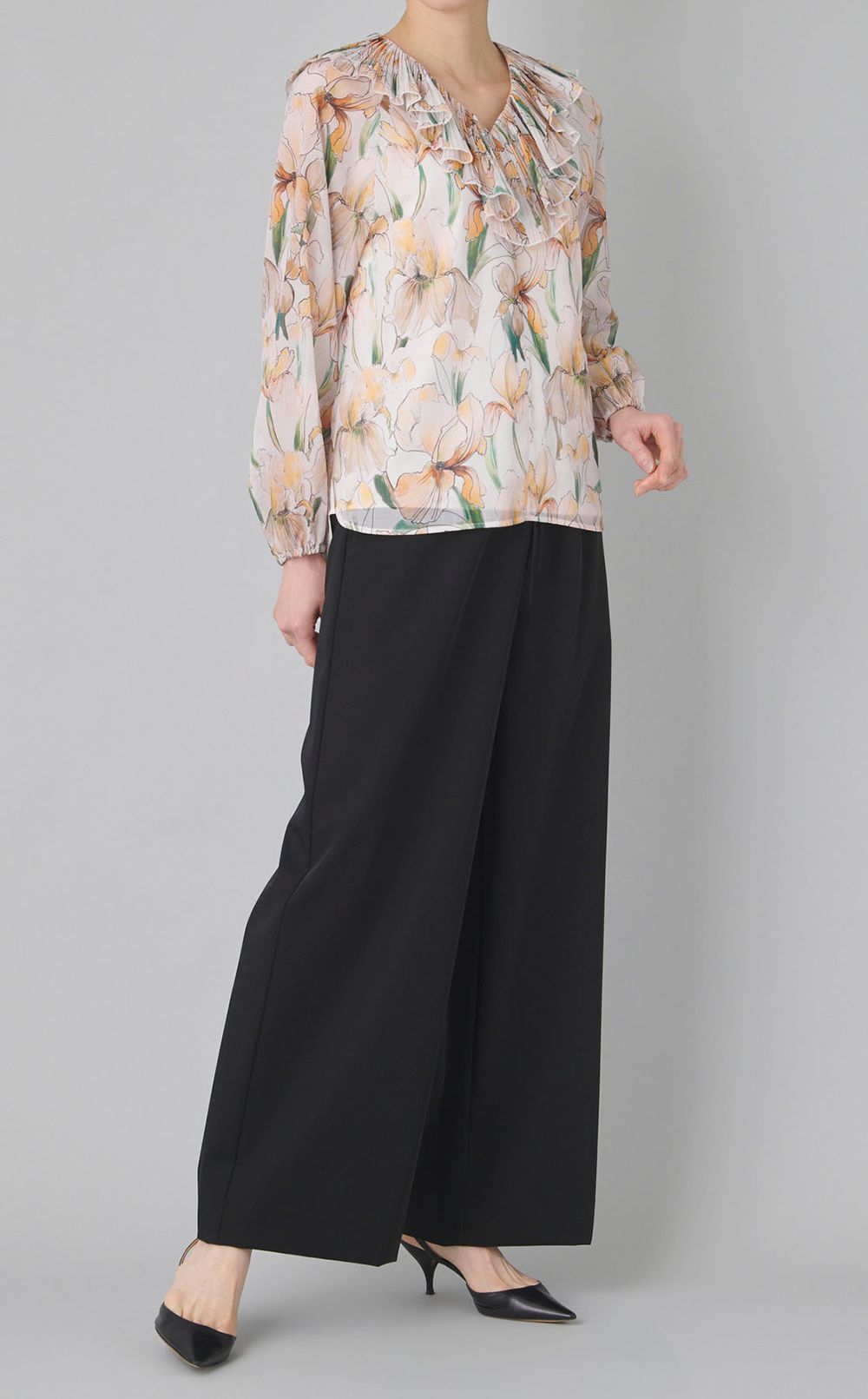 ライトストレッチストレートパンツ