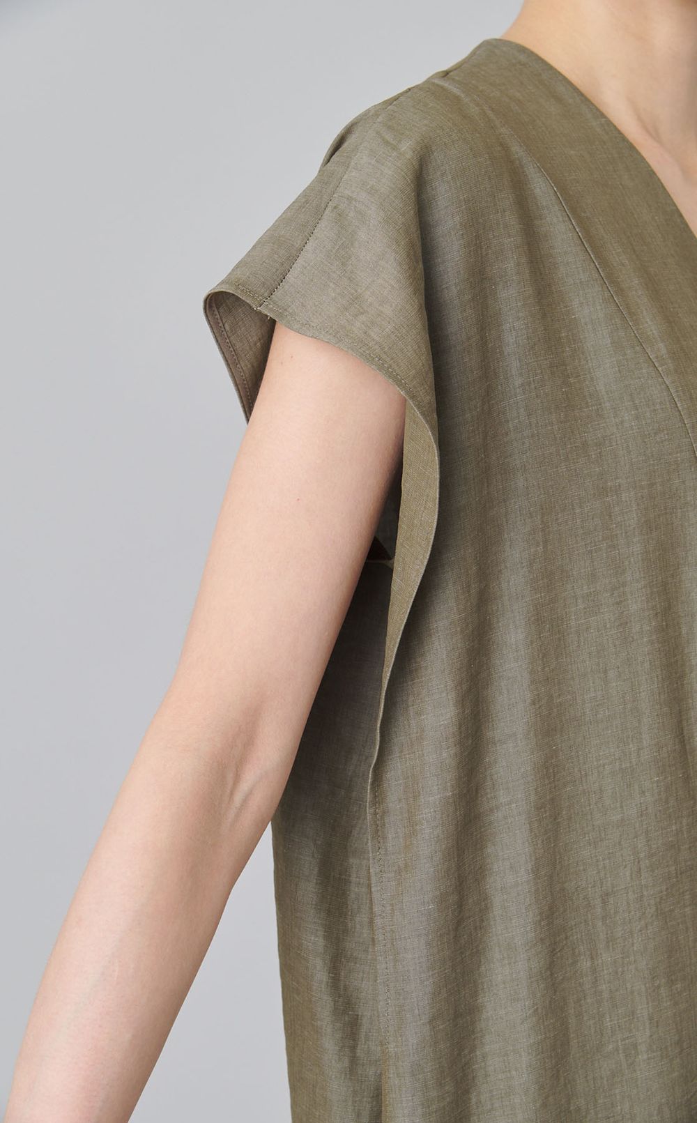 ノットパネルロングワンピース