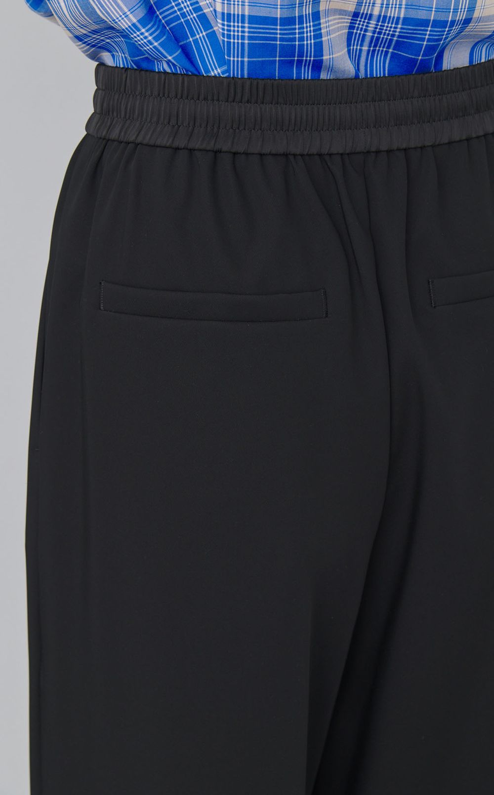 ライトストレッチストレートパンツ