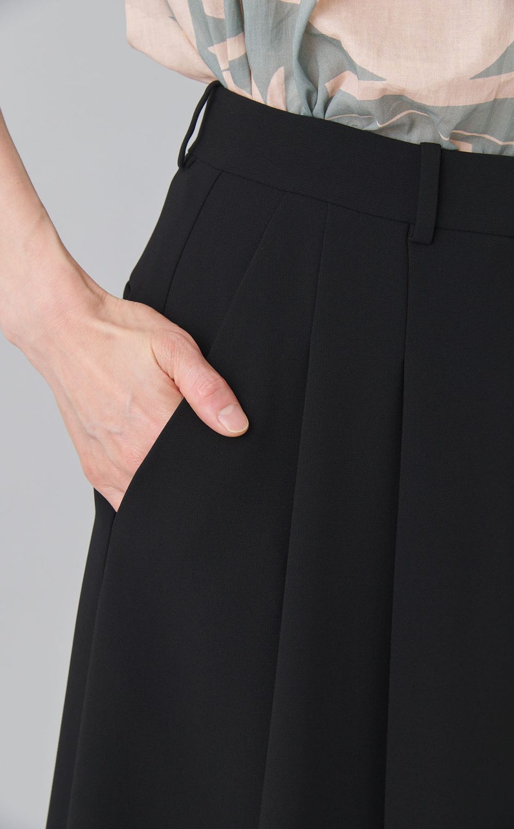 アドミラルクレープダブルプリーツスカート