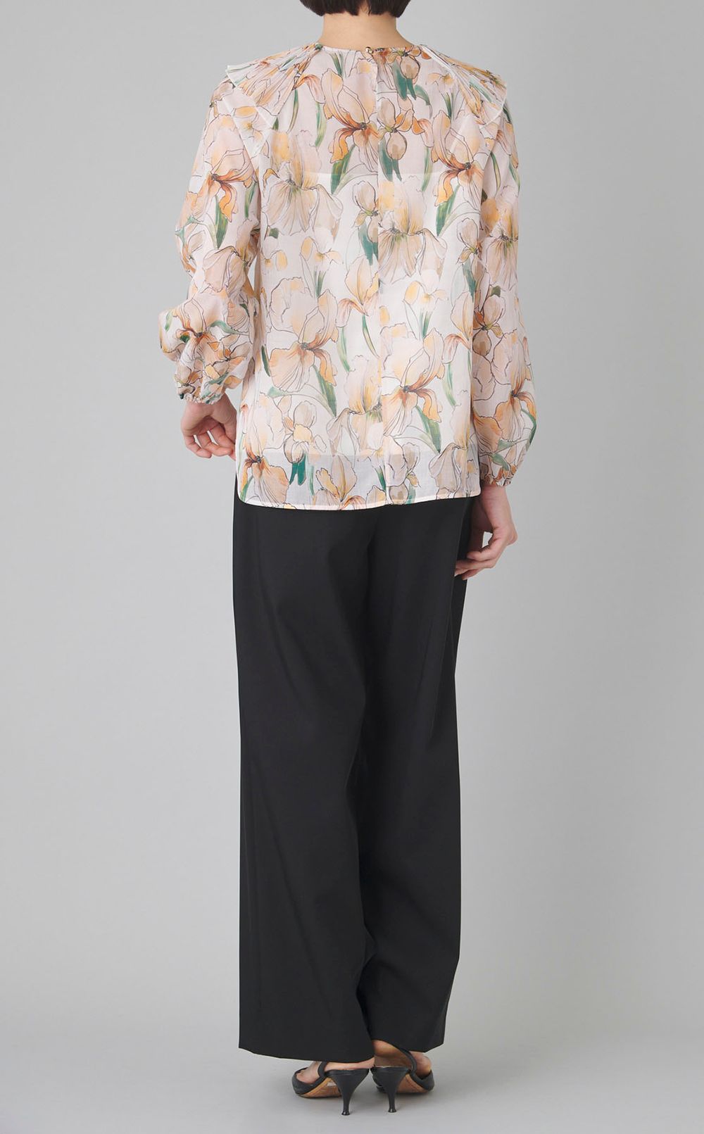 フラワープリントフリルブラウス